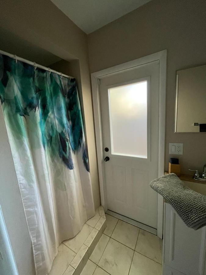 Quaint Guest Room Close To Siesta Key Sarasota Exterior photo